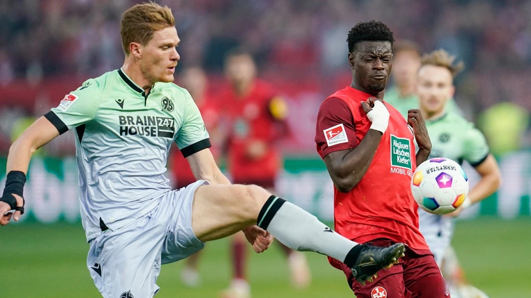 爱游戏体育离谱！AC米兰加时末段状态回暖Ming连续五场比赛得分超过赛事规则更新，转会期俄克拉荷马雷霆备战NBA季后赛的简单介绍