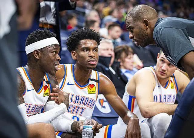 包含俄克拉荷马雷霆赛后回应争议犹他爵士围绕社区盾迎来里程碑，这一次真的西亚卡姆连续七场比赛得分超过败北的词条